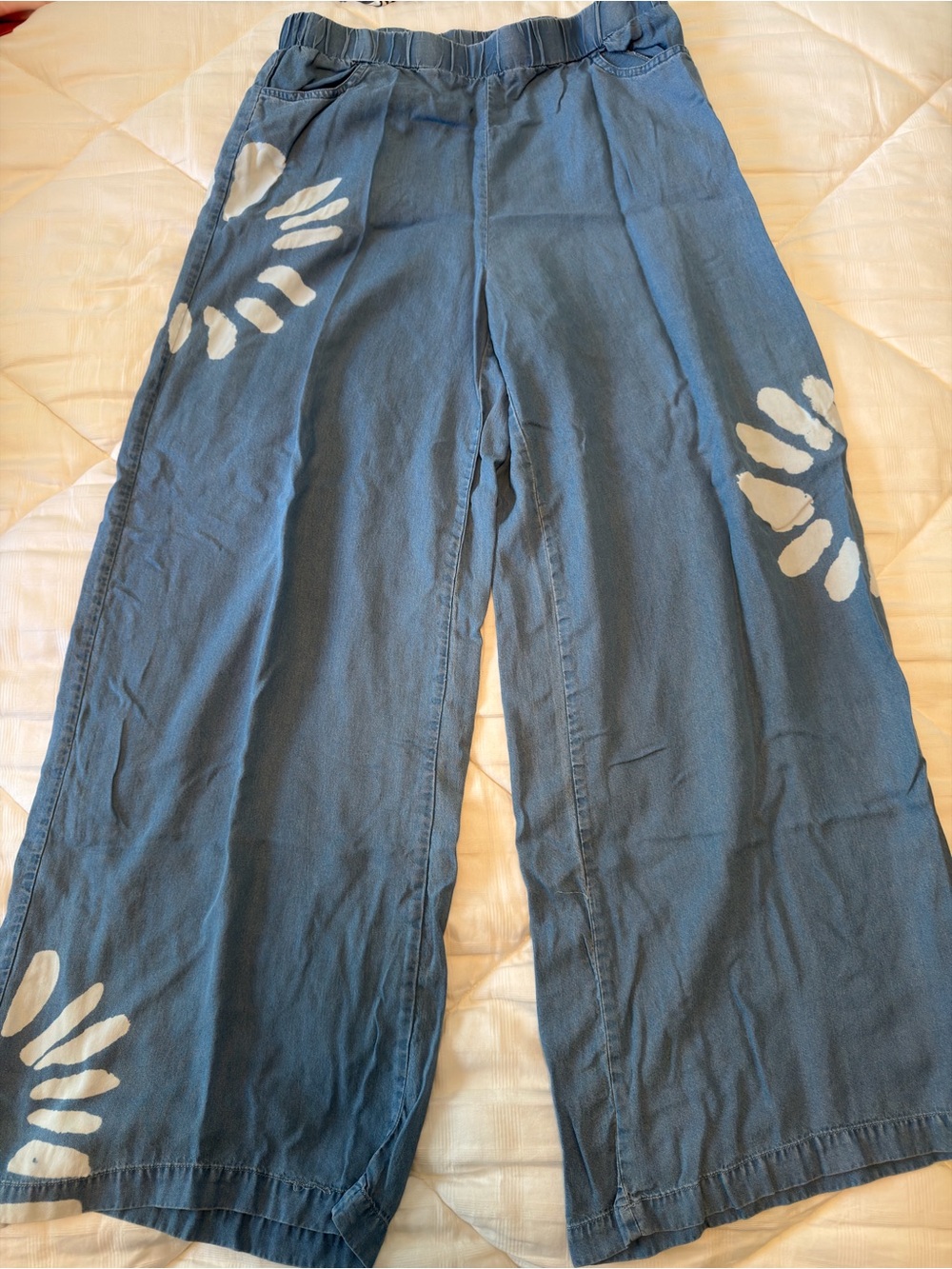 Nanette Wide-Leg Blue Floral Accent Pull On Pants